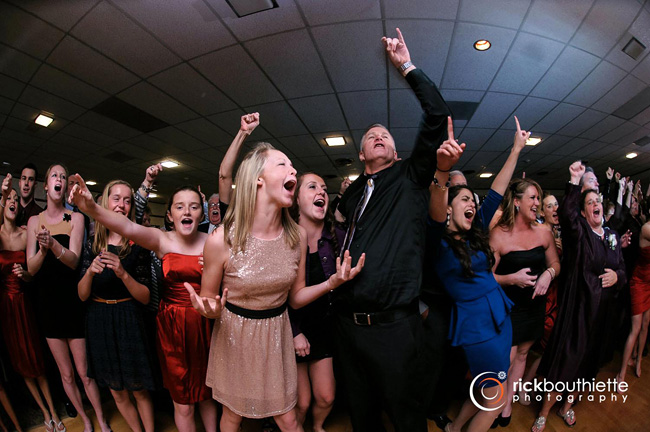 dancing-at-wedding harri's pelham inn