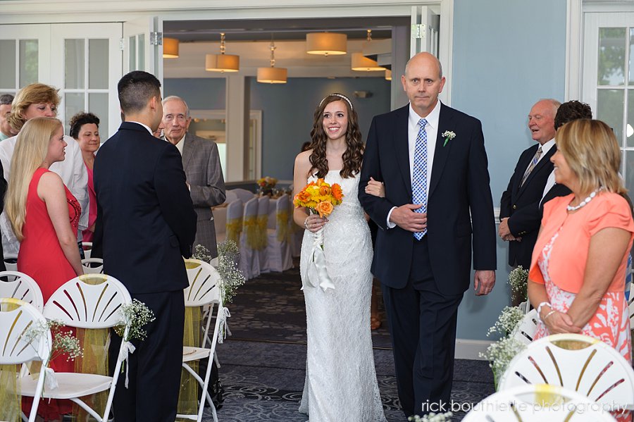 Bride sees groom as she walks down aisle