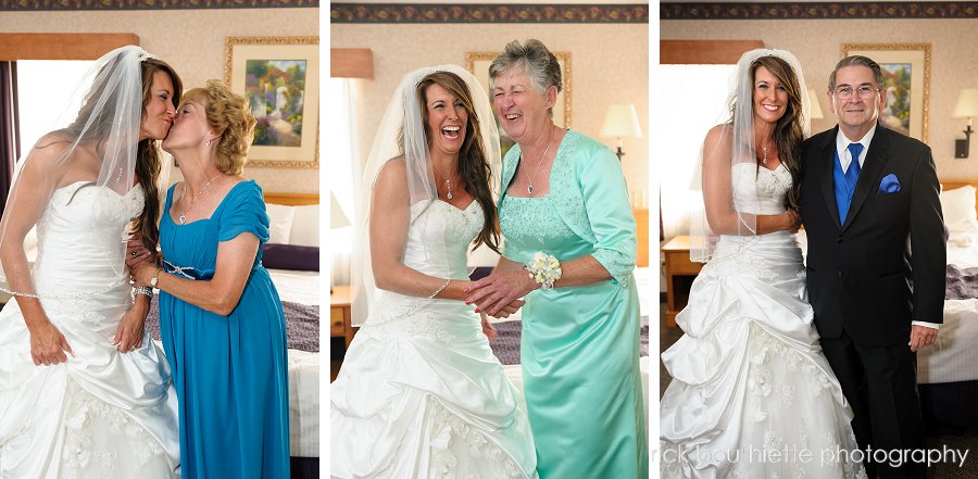 Bride with Mothers and Father at the executive court banquet facility