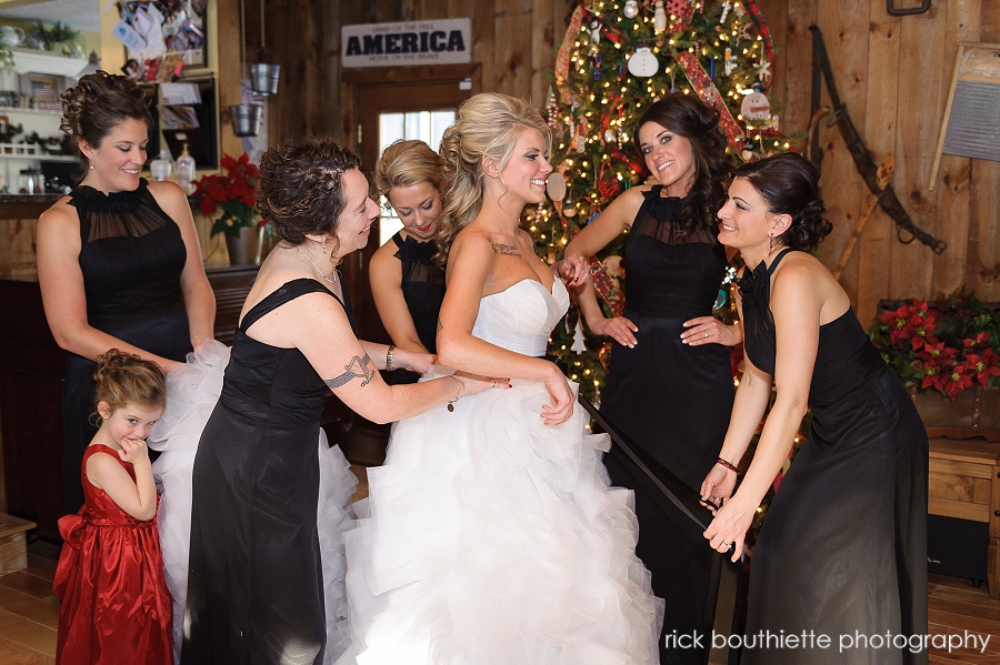 Christmas wedding with bride and bridesmaids