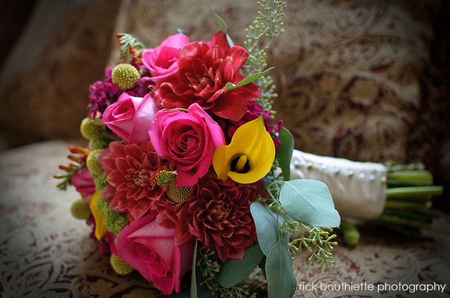 Bride's bouquet with bright red colors