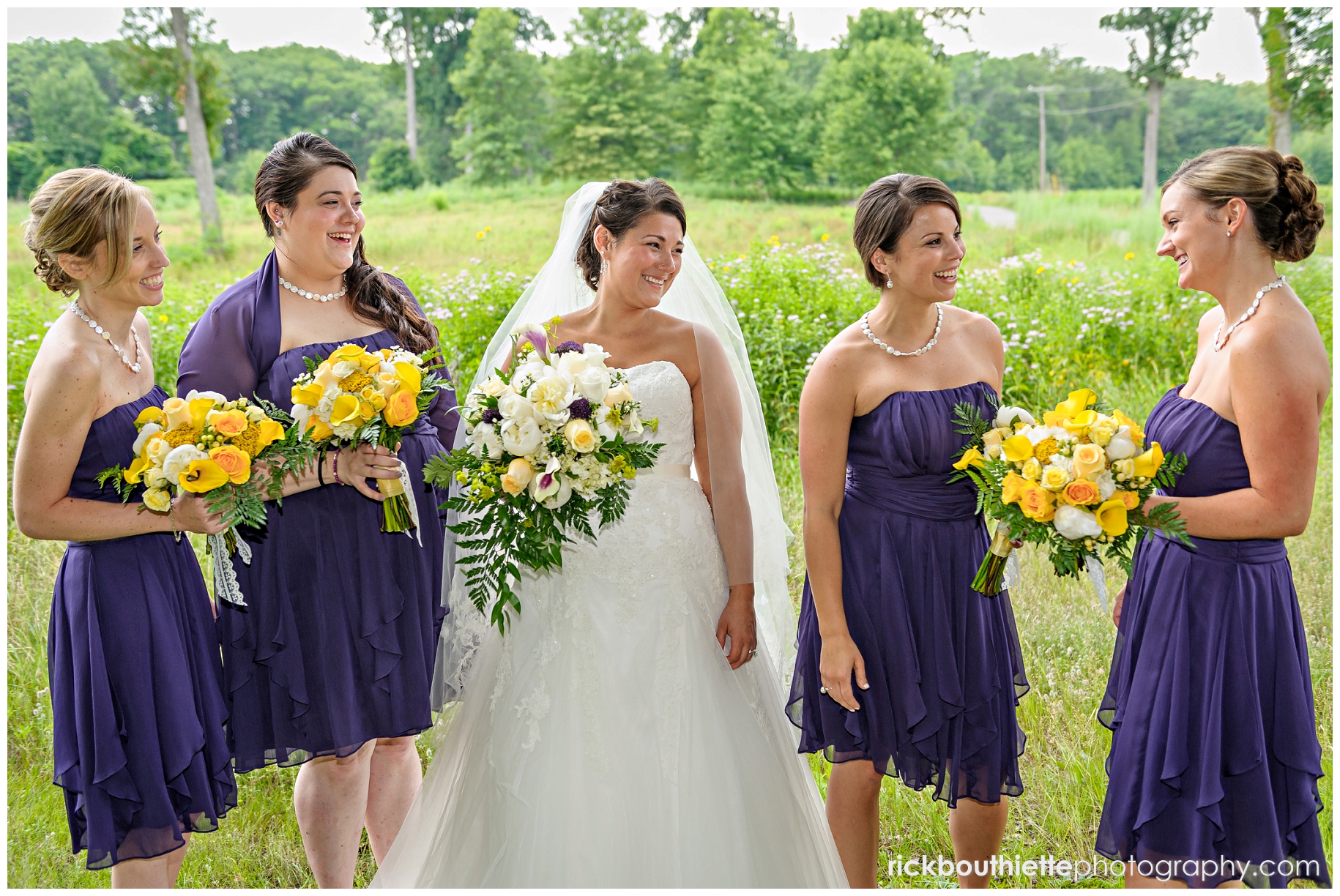 bride & her bridesmaids