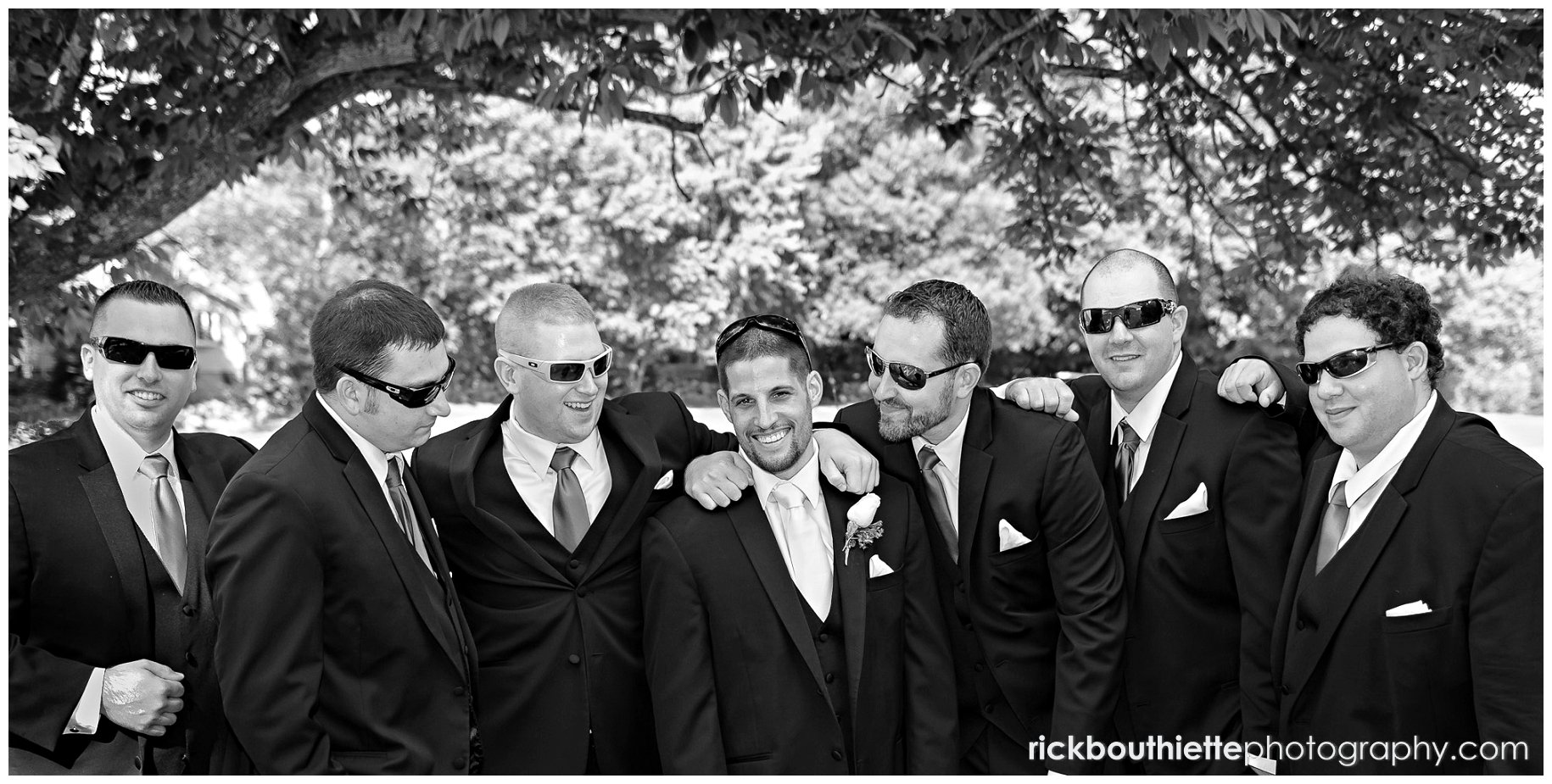 groom and his groomsmen