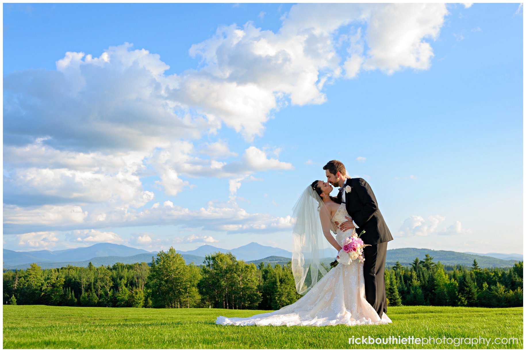 bride and groom on the Overlook Lawn at Mountain View Grand