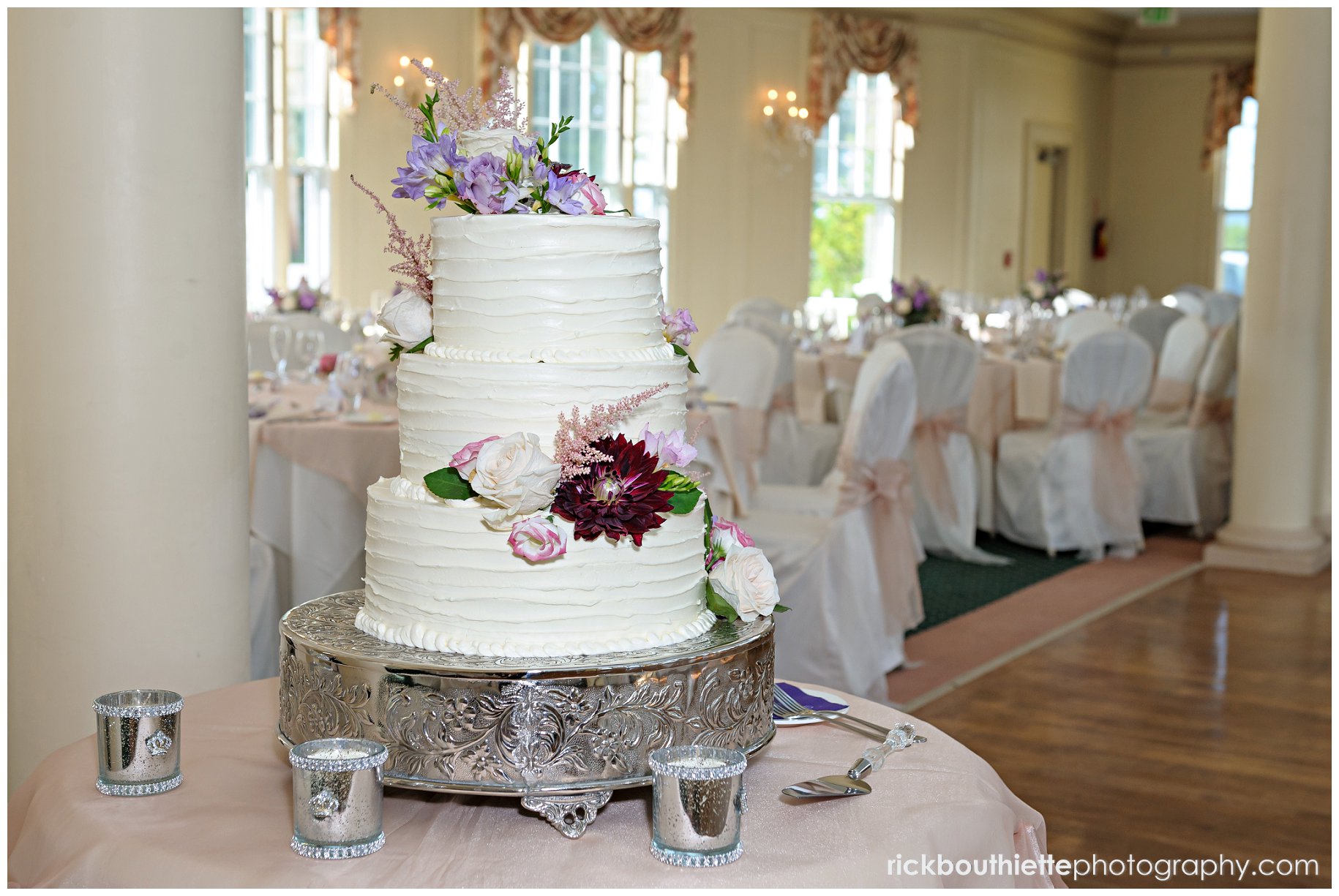 cake at Mountain View Grand wedding