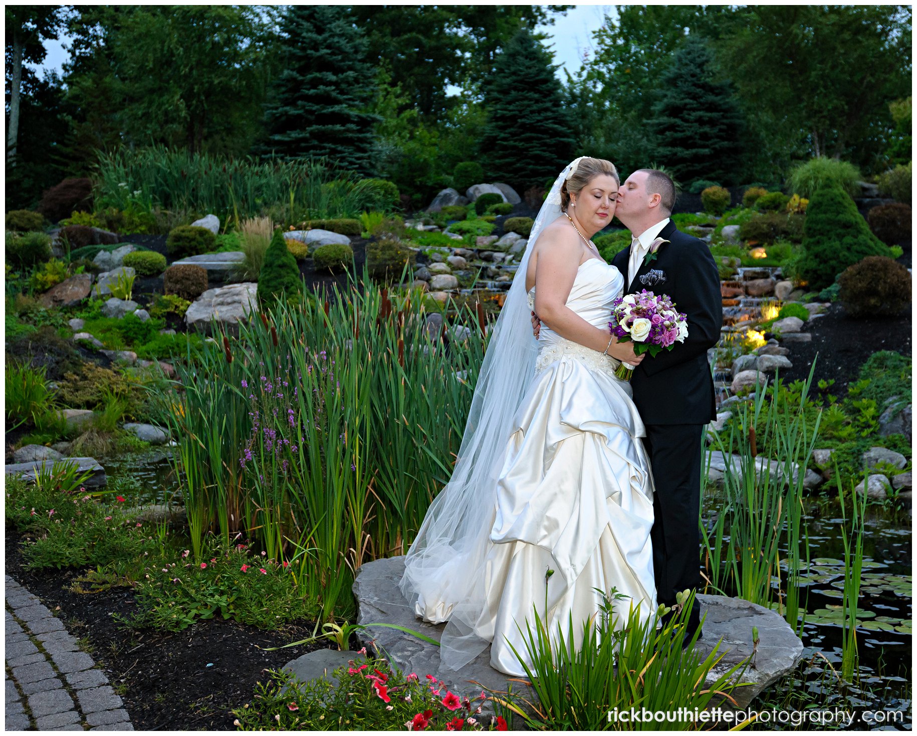 bride & groom romantic moment at Atkinson Country Club