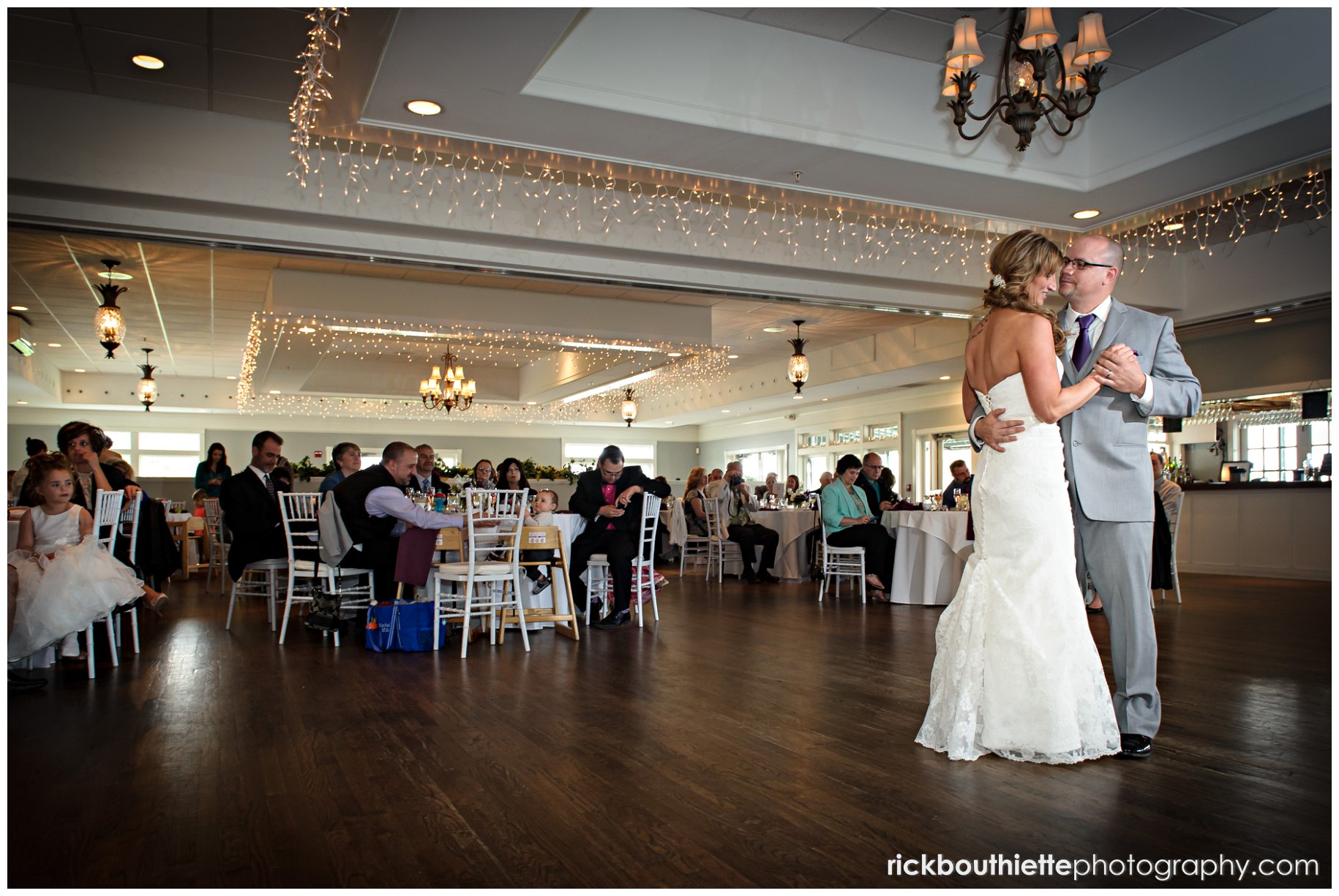 bride and groom's first dance at their Grandview Ballroom wedding in somersworth nh