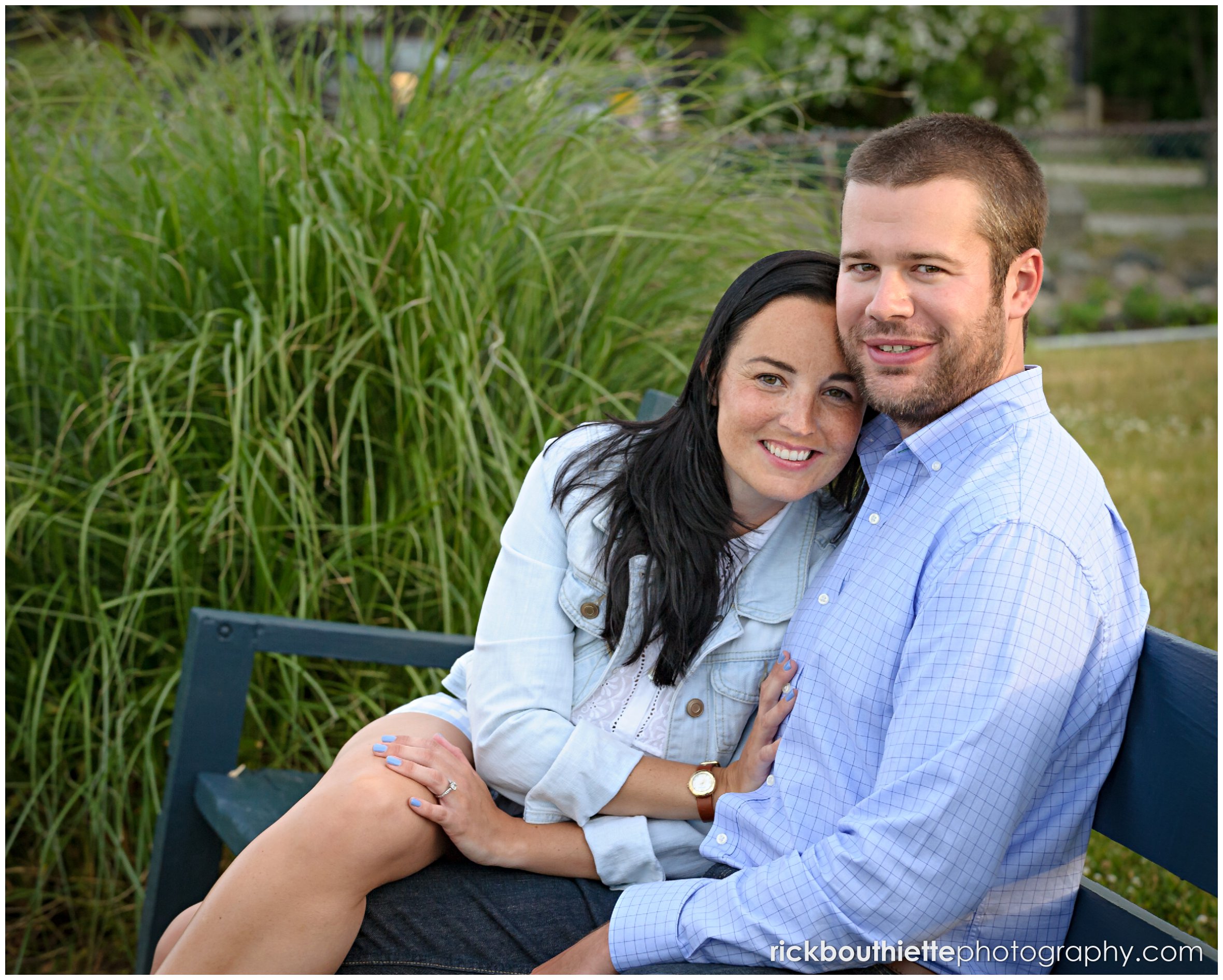 couple on bench in Prescott Park during seacoast engagement session