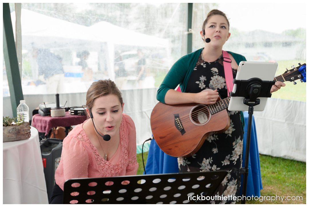 Heartbeat Music entertains at Ordiorne Point Seacoast wedding