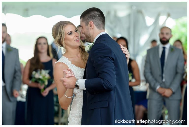 An Outdoor Seacoast Science Center Wedding :: Jeff & Lauren