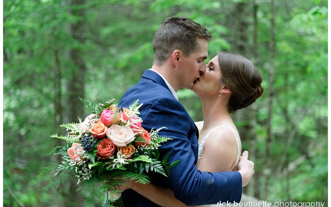 Breathtaking White Mountains Waterville Valley Wedding :: Kasey & Kevin