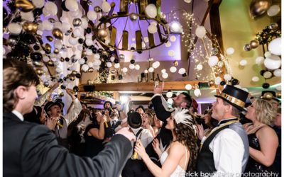 A Gatsby-Inspired New Year’s Eve Wedding :: Evan & Ryann